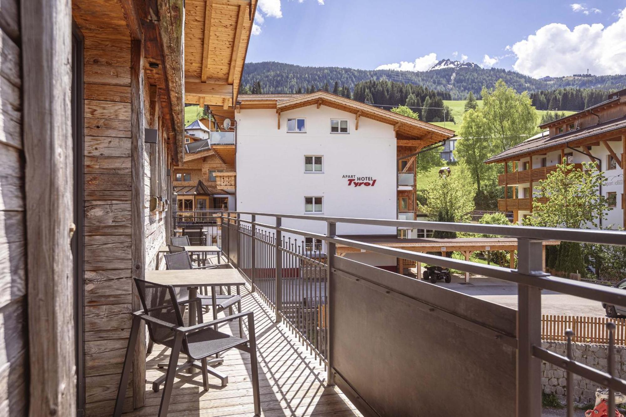 Zugspitz Suites Lermoos By Alps Resorts Exterior photo